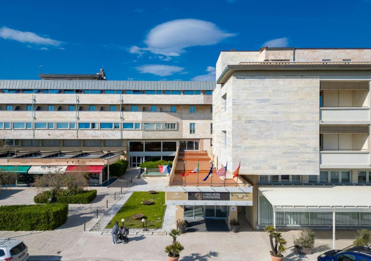 Grand Continental Hotel 4*