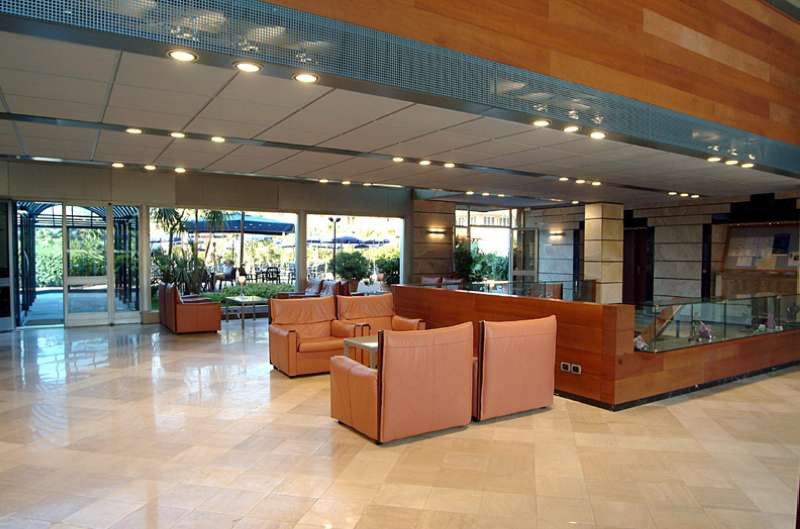 Grand Continental Hotel 4*