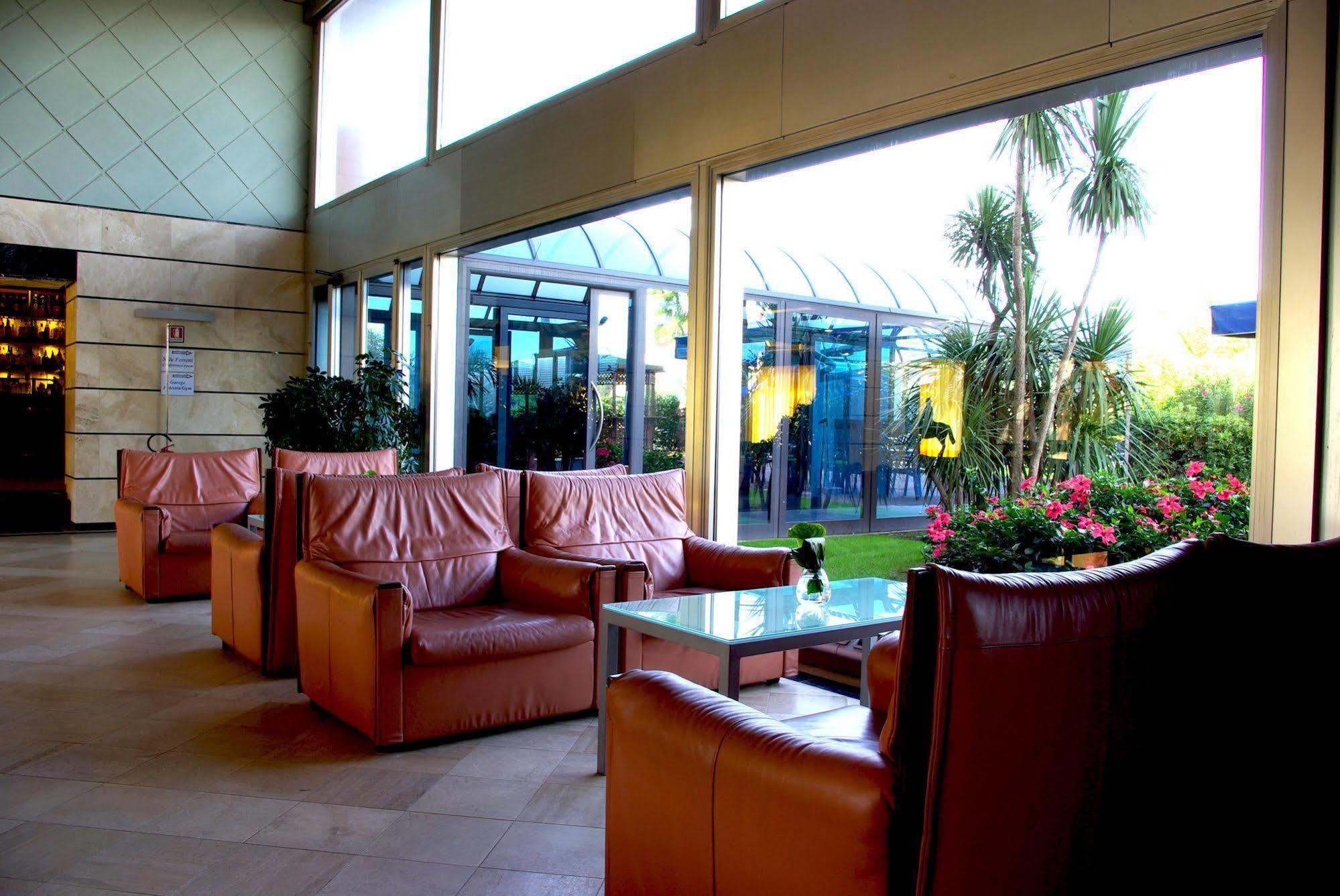 Grand Continental Hotel