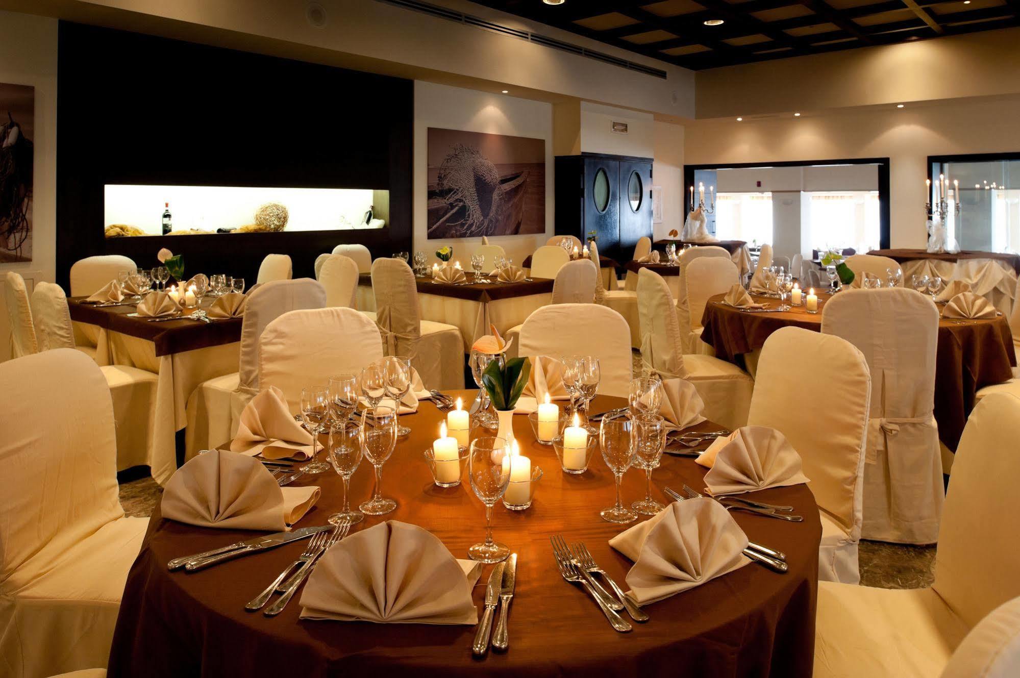 Grand Continental Hotel 4*