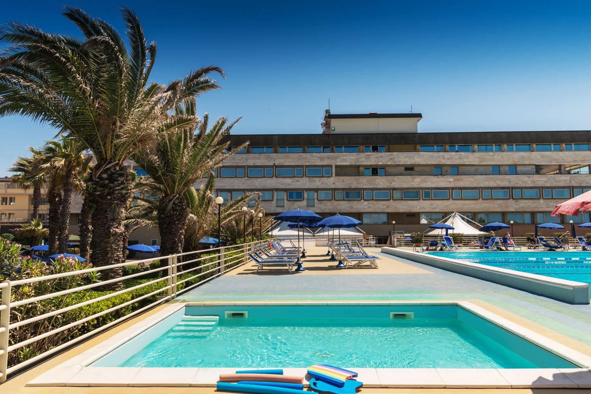 Grand Continental Hotel Tirrenia