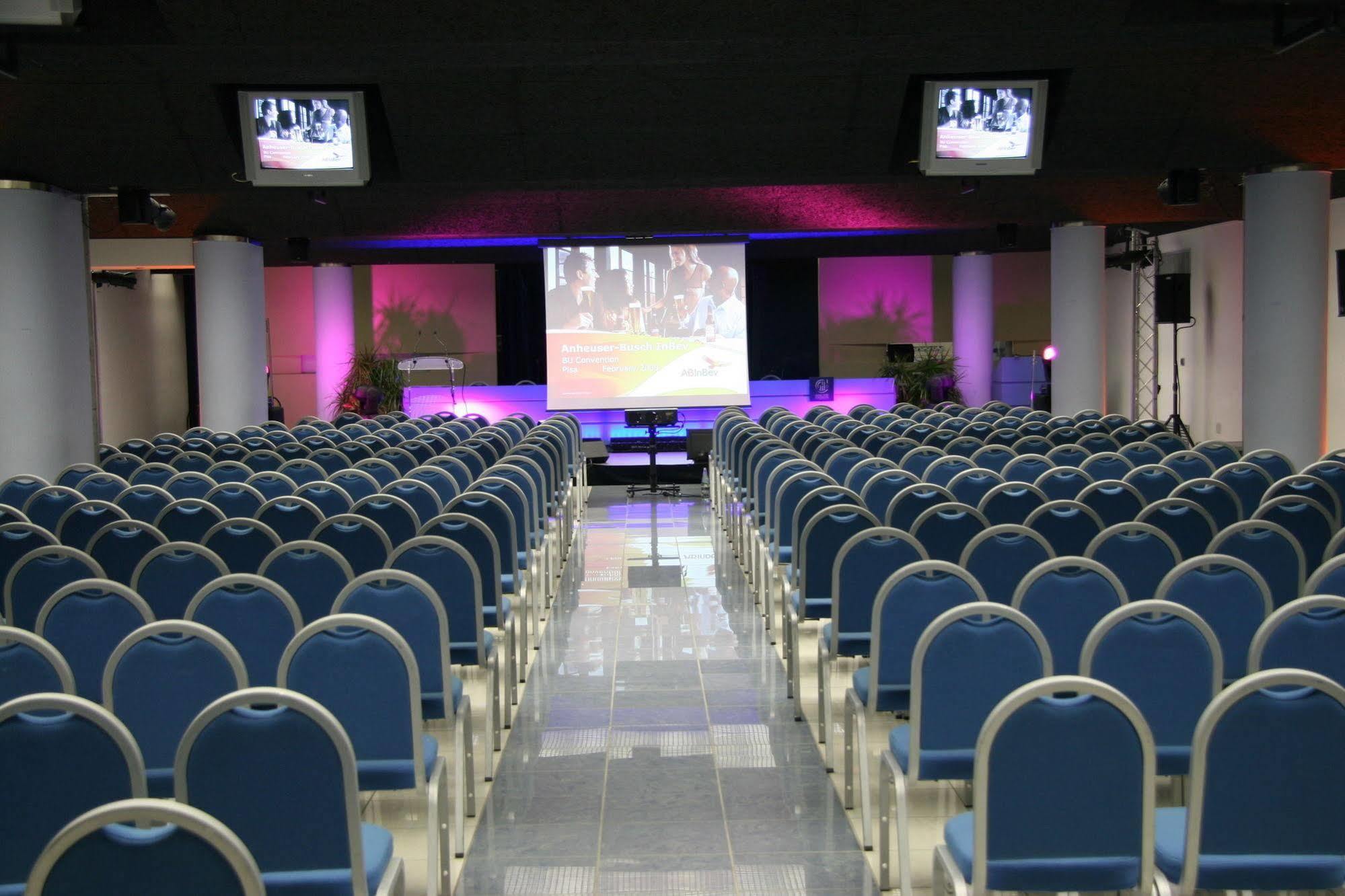 Hotel Grand Continental 4*